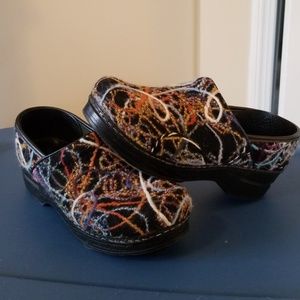 Dansko clogs size 38